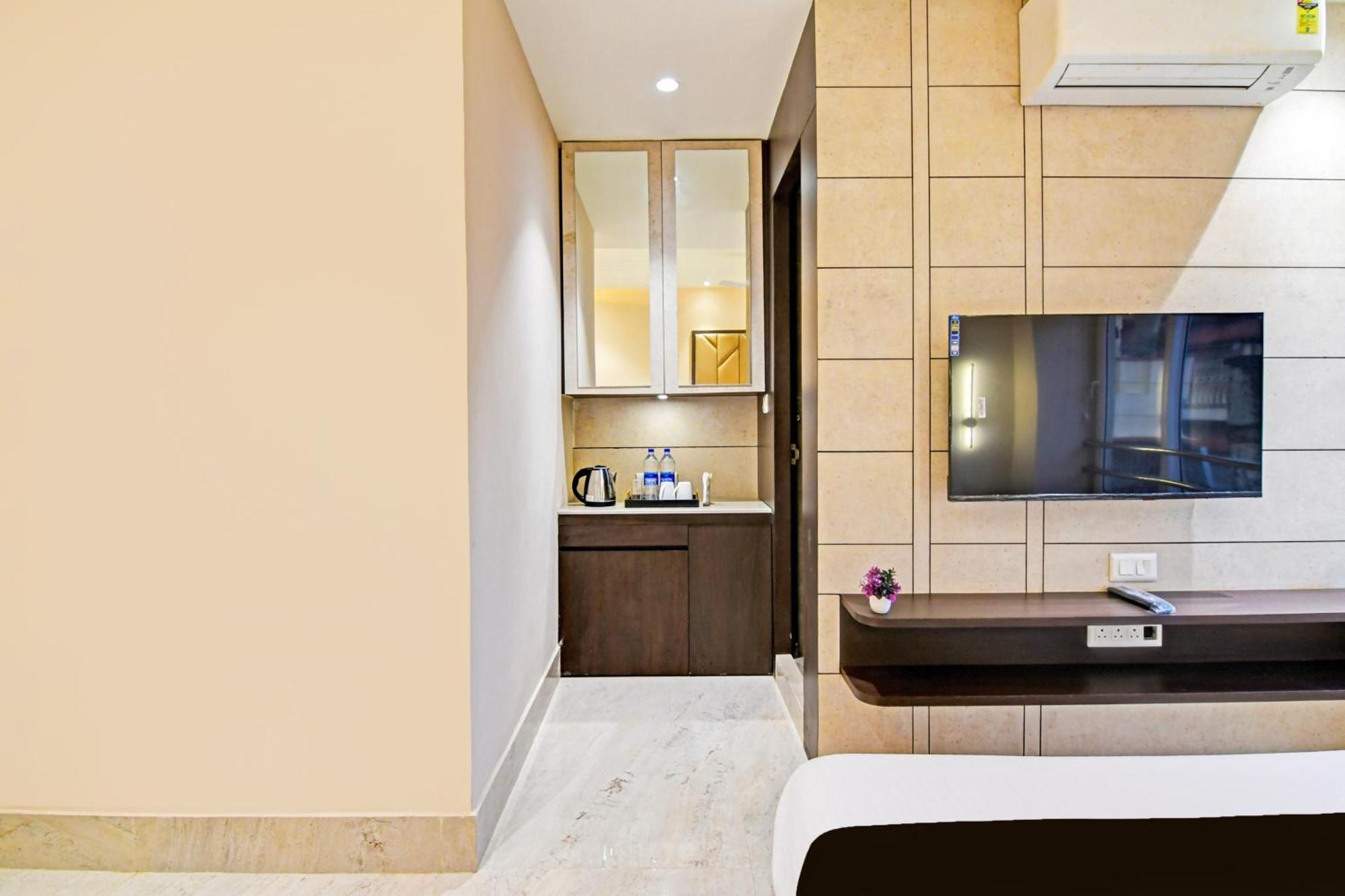 Super Hotel O Samotel โกลกาตา ภายนอก รูปภาพ
